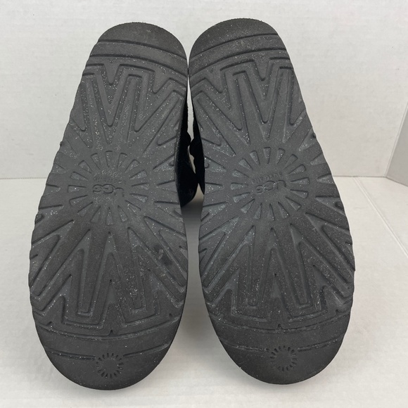 Ugg Classic Short Boots Womens Size 6 Black Cosmos Sequin Spark Shearling Lined - Picture 10 of 12